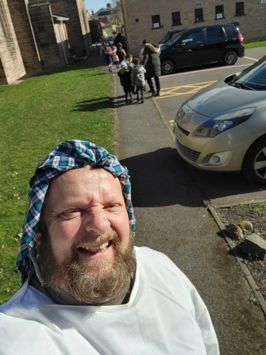 St_Annes_Church_Worksop tweet media