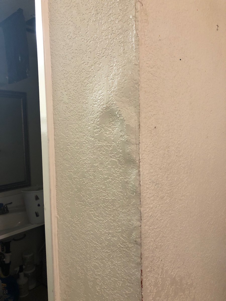 WeInvisible's tweet image. This is an email sent to #fresnohomelessunion from a resident at a #projecthomekey shelter ran by @TPOCC_1970 &amp;amp; owned by @CityofFresno,
&quot;I currently live at Sage commons motel and I had a issue with my roof leaking and several times I went to the office to complain about my roof