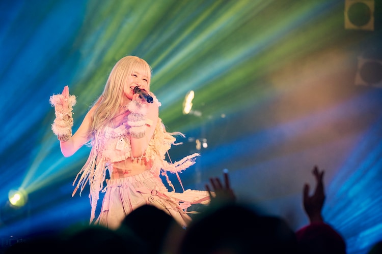 FsOY656aYAE5bSd?format=jpg&name=900x900