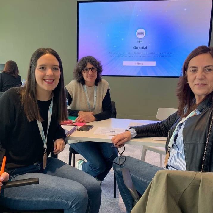 AsocAMIMET's tweet photo. Seleccionados con el 👉 proyecto Campo de Capacidades 👈  en la 7º convocatoria de B-Value de la Fundación Ship2B. Hoy participan en las primeras jornadas presenciales para el desarrollo del proyecto Margarita Sánchez Ruiz Iratxe Eraso Morentin y rut serna
@Ship2BFound https://t.co/dLaLBLCgmd
