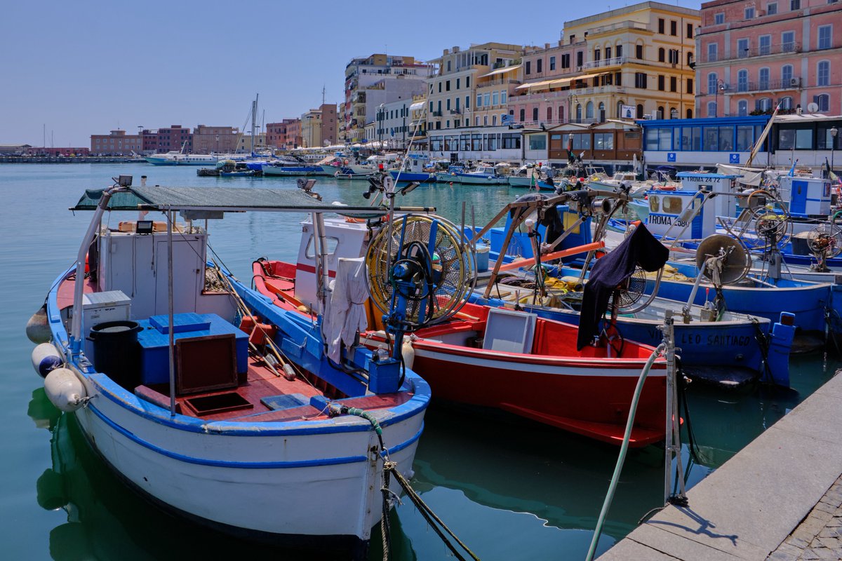 visit_lazio's tweet image. #Anzio è la città natale di Nerone con un passato glorioso. La villa dell'imperatore ne è la testimonianza. 
La Riserva naturale di #TorCaldara e il bellissimo centro storico sono altri validi motivi per visitare la cittadina di Anzio.

@ParchiLazio 

#VisitLazio #LazioIsMe