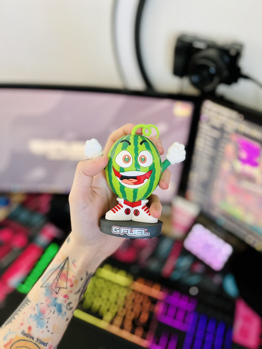 Giving away a Waltermelon 🍉

Follow: Kick.com/ChloeDonald ❤️
Drop proof in the replies ✅
