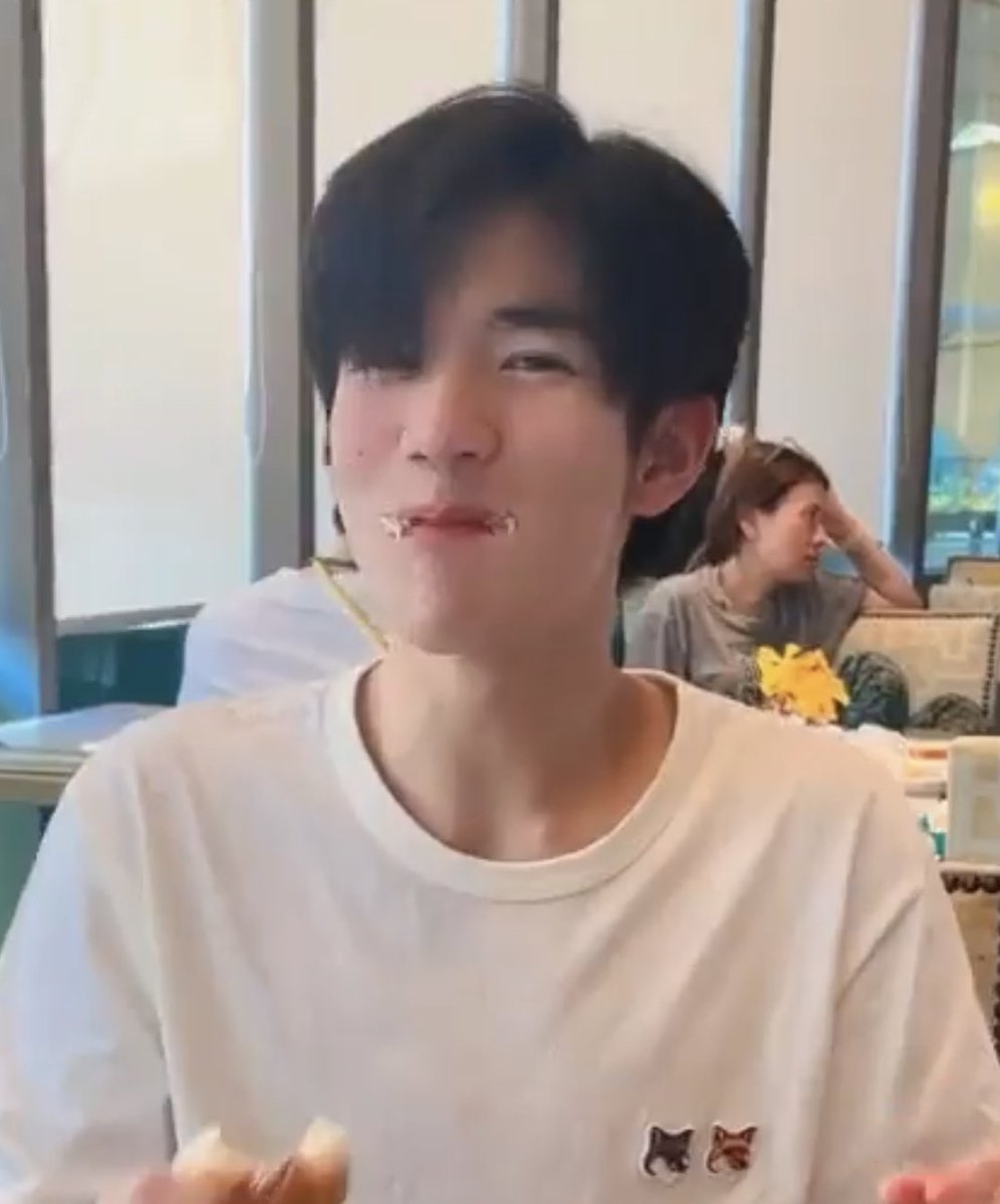 crushon9x's tweet photo. ความน่ารักนี้ y_________________y https://t.co/TVUYRlNF9C