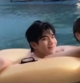 crushon9x's tweet photo. ความน่ารักนี้ y_________________y https://t.co/TVUYRlNF9C