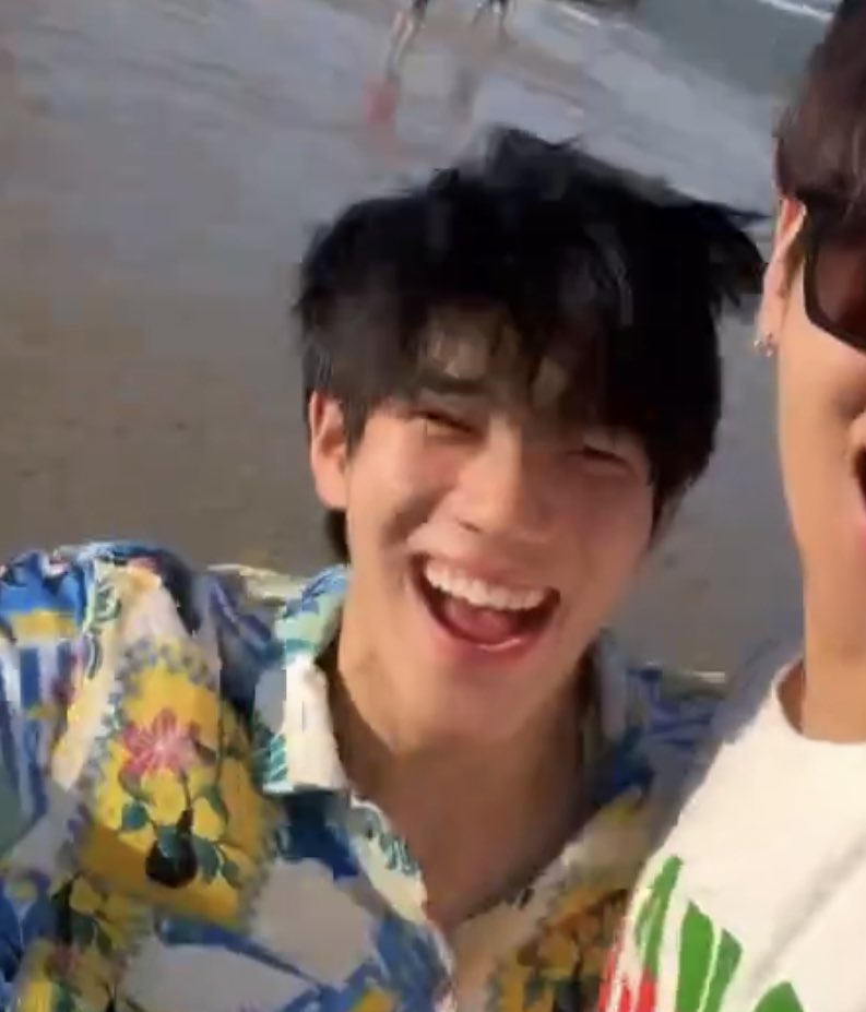 crushon9x's tweet photo. ความน่ารักนี้ y_________________y https://t.co/TVUYRlNF9C