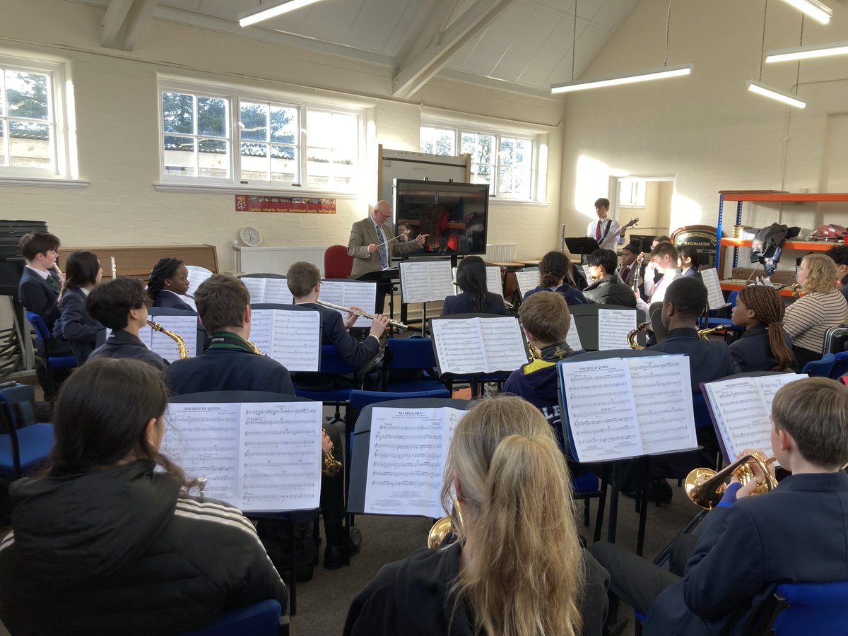 Dukies Concert Band rehearsing as part of
their weekly club – the School offer over 80 weekly
clubs and activities which are included in our boarding
fee. To find out more about the School please visit our
website: doyrms.com

#wearedukies #doyrms #doyrmsmusic #music