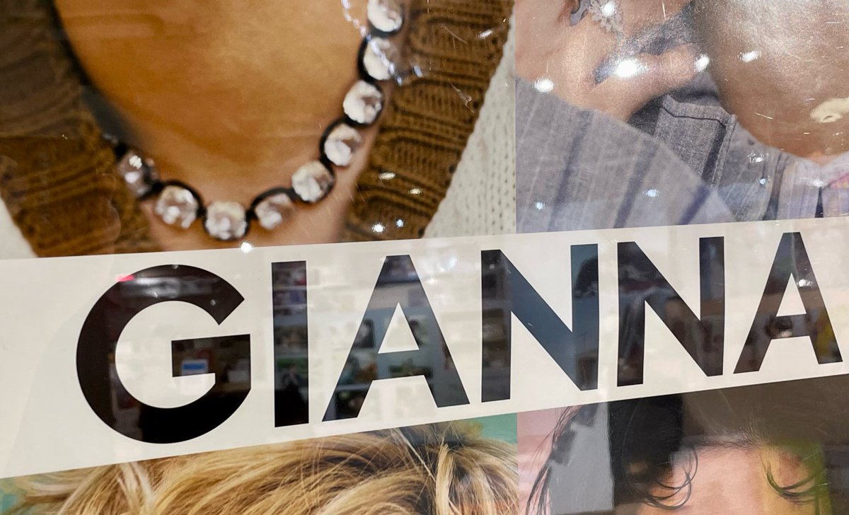 HmvBooksShibuya's tweet photo. 【#GIANNA】

📣明日より展示🖼

明日入荷予定の『GIANNA 08』
〈表紙：永野芽郁 / W表紙：佐野勇斗〉
ポスター展示が明日よりスタート💨

#8LOOM の
#綱啓永 #NOA #宮世琉弥 #山下幸輝
4人のポスターが、あまりにも美しすぎます✨

ぜひぜひご覧ください！ https://t.co/SyD9SWcXwv
