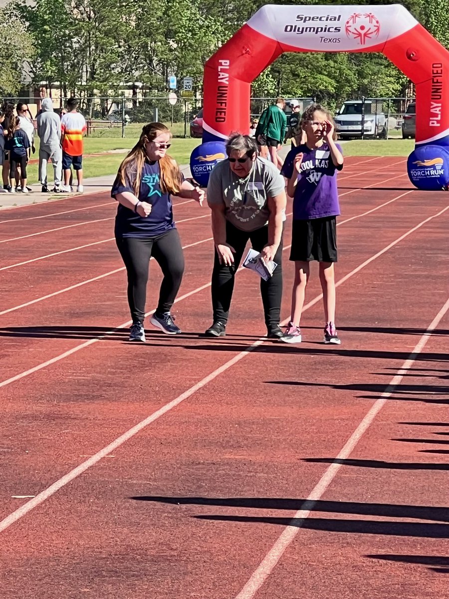 WISDBrabham's tweet photo. One of our 7th graders, Addison Boyd competed in the unified track and field meetโSpecial Olympics this past Saturday. She got 1st in both of her events (25m run and standing long jump.) Making Brabham and @WillisSchools proud. @vejohnson18 @kella_price #ExcellenceObserved https://t.co/gAMZSt24uP