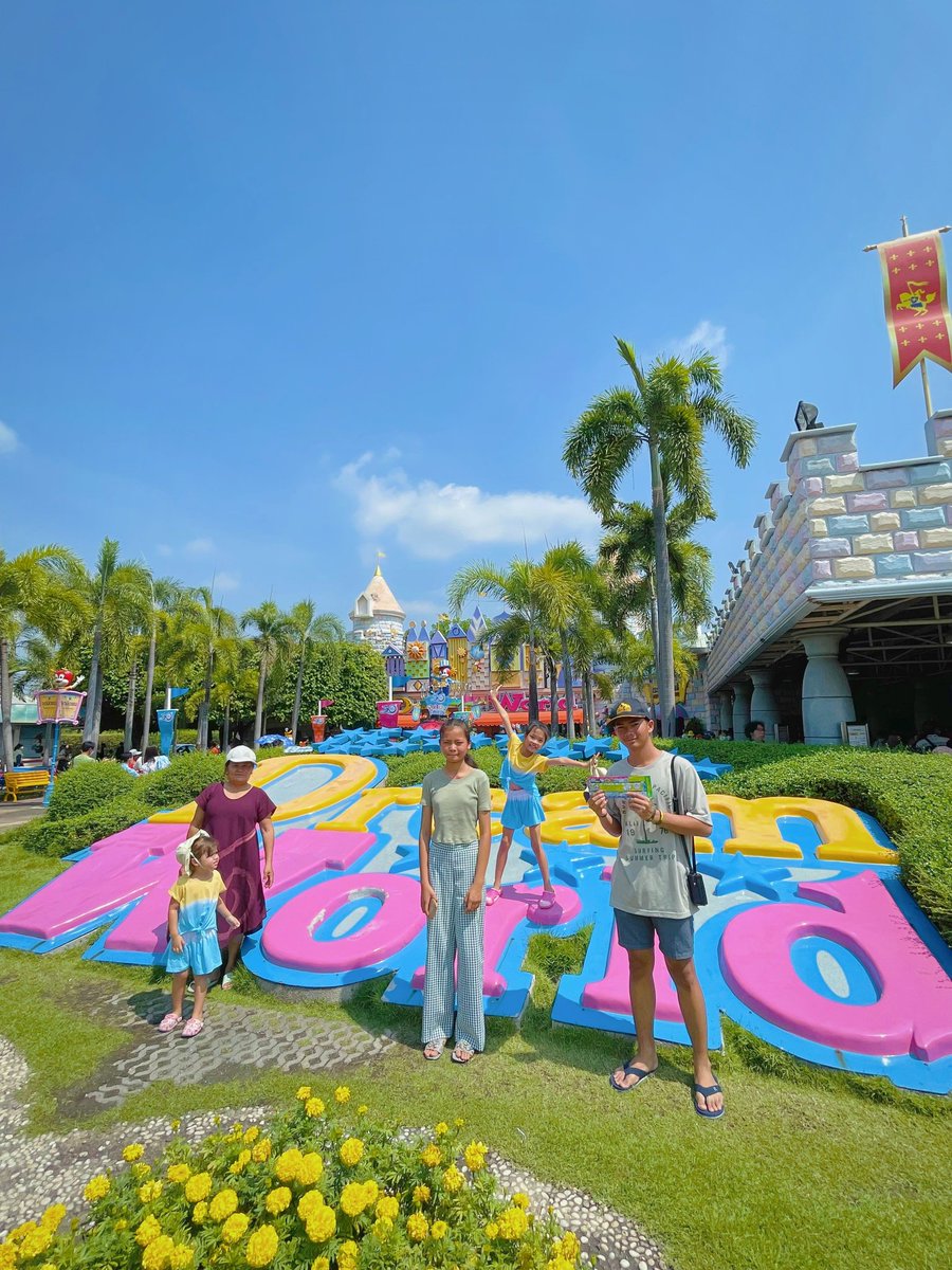 cd_note's tweet photo. Dream world😍
#dreamworld
#สวนสนุก https://t.co/MLhZGmW3m5