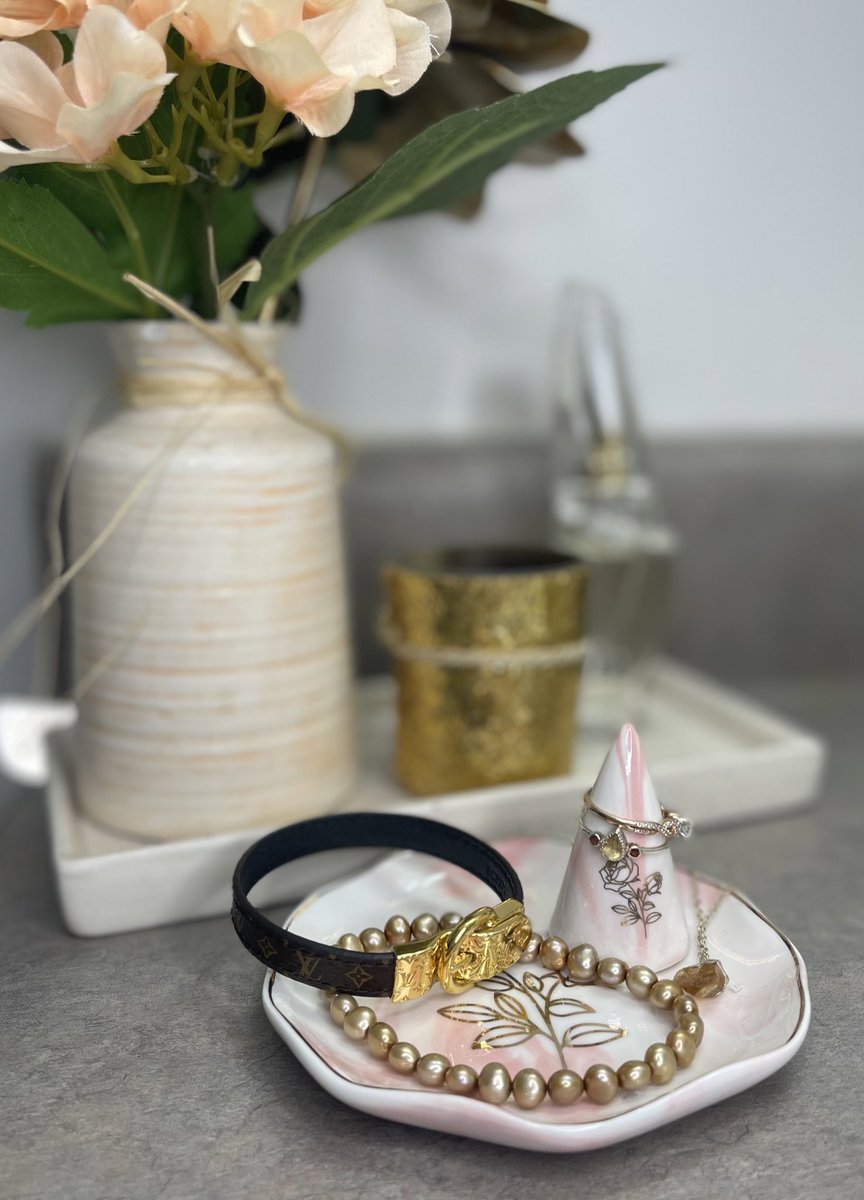 Jewelry should be displayed with more beauty! 🌸💕 #jewellery #bracelets #rings #engagementring #LouisVuitton #jewelryaddict #jewelrydish #ringholder #jewleryholder #aesthetic #beauty #fashion #selflove #UGC #ugccommunity #UGCcontent #UGCcreator #SpringVibes #floral