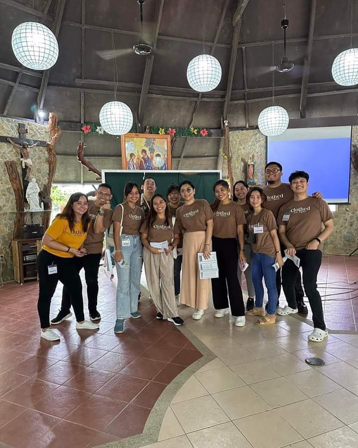 TheFeastDasma's tweet photo. LOOK: SINGLES TO FACE THE WORLD WITH HOPE AND LOVE 👏❤️

Single people from the 3 Feasts in Cavite have gathered on the recently concluded Lovelife Retreat Batch 5 at Oasis of Hope Retreat House in Silang.

 Thanks to all who made it possible!

#TheFeastCavite
#LoveLifeRetreat https://t.co/VDb3sR1Bfw