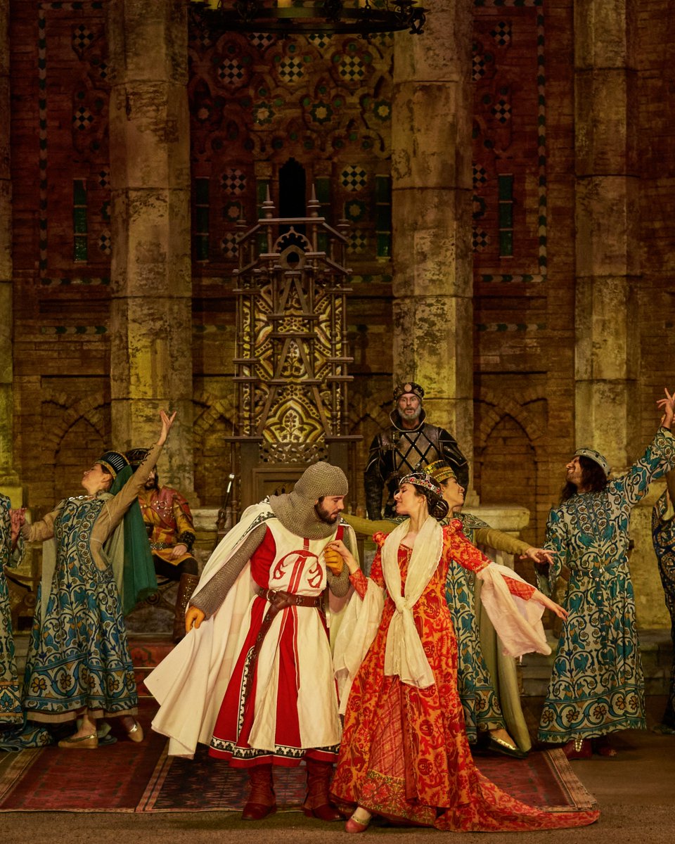 PuyduFou_espana's tweet photo. ¡Dos años de la apertura! 👏
No pudimos elegir mejor día para abrir las puertas de Puy du Fou España por primera vez que el 27 de marzo, #DíaMundialdelTeatro. 🎭
A 5 días de volver a abrir las puertas, ¡Os esperamos una temporada más! 😊
#PuyduFouEspaña #Apertura https://t.co/IFvTmVjZFi