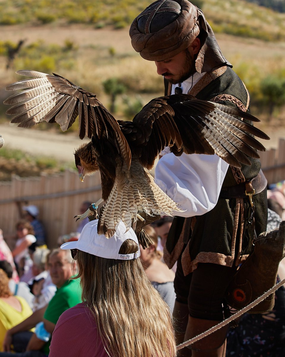 PuyduFou_espana's tweet photo. ¡Dos años de la apertura! 👏
No pudimos elegir mejor día para abrir las puertas de Puy du Fou España por primera vez que el 27 de marzo, #DíaMundialdelTeatro. 🎭
A 5 días de volver a abrir las puertas, ¡Os esperamos una temporada más! 😊
#PuyduFouEspaña #Apertura https://t.co/IFvTmVjZFi