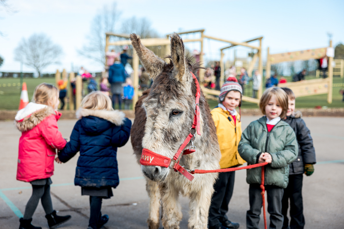 first_trinity's tweet photo. This week’s re-enactment of the events of Holy Week began with Palm Sunday.
Thank you to Mrs Solway and the team at Trinity Church for making this happen. Very special! https://t.co/Bjt0DWNKn6
