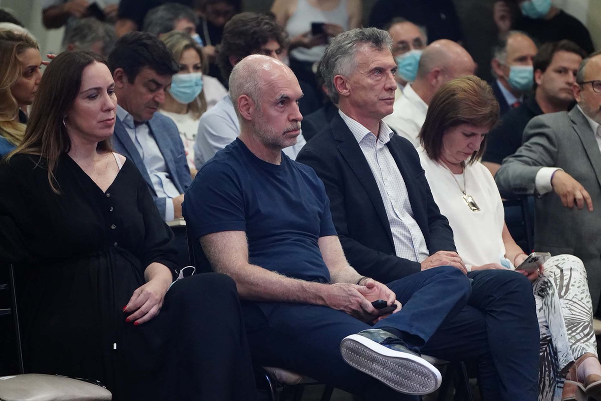 “Mauricio Macri anunció que no será candidato en las próximas elecciones”

#MesaDeNoticias por <a href="/galiamoldavsky/">Galia Moldavsky</a>