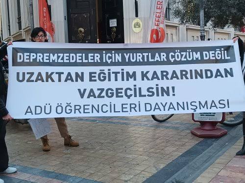 @Helinoffical62 Öğrenciler en kısa sürede kampüslerine geri dömek istiyor yurtlar bu kadar boşken gençleri burda tutamazsınız.
#nisandakampüstemayistasandikta