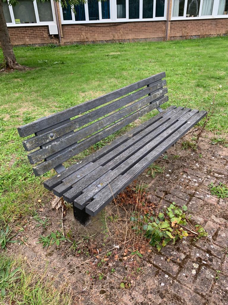 DawnmeldrumNCH's tweet photo. #decentneighbourhoods more upcycling with existing benches, &amp; new planters in @MyCliftonEast Holbrook Court.  Residents have already started planting nice before and after photo's @MyNottingham #NCCHousingServices @Bobbychappers @thomas_bow https://t.co/jnLD1HO8nq