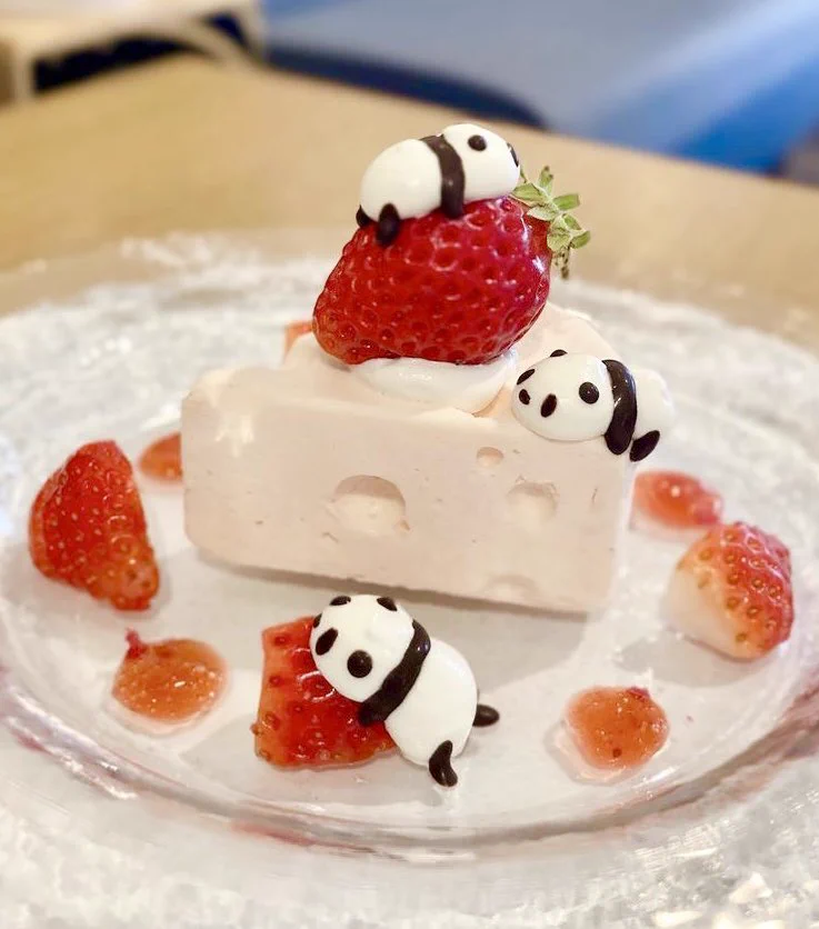 かわいすぎて食べられない？名古屋にあるいたずらパンダのチーズケーキ！