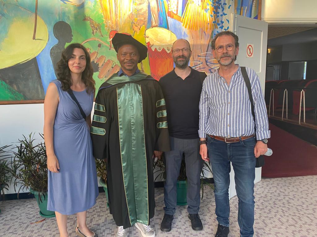 Coñecer como traballa a Universidade Eduardo Mondlane e establecer posibles colaboracións nun futuro próximo foi o obxectivo principal da estadía da profesora Nuria Tobío en Mozambique. Esta mobilidade fixose a través do CARTES. #erasmusplus @sepie_gob