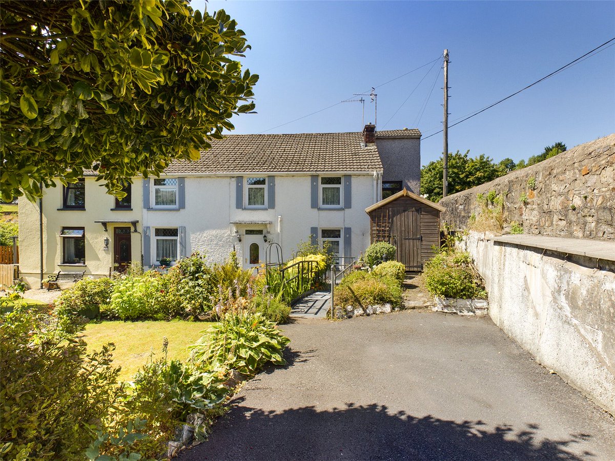 Viewing recommended of this three double bedroom cottage, situated in a sought after location! 🏡 🫶🏼 👀

ow.ly/1kit50NsvW1