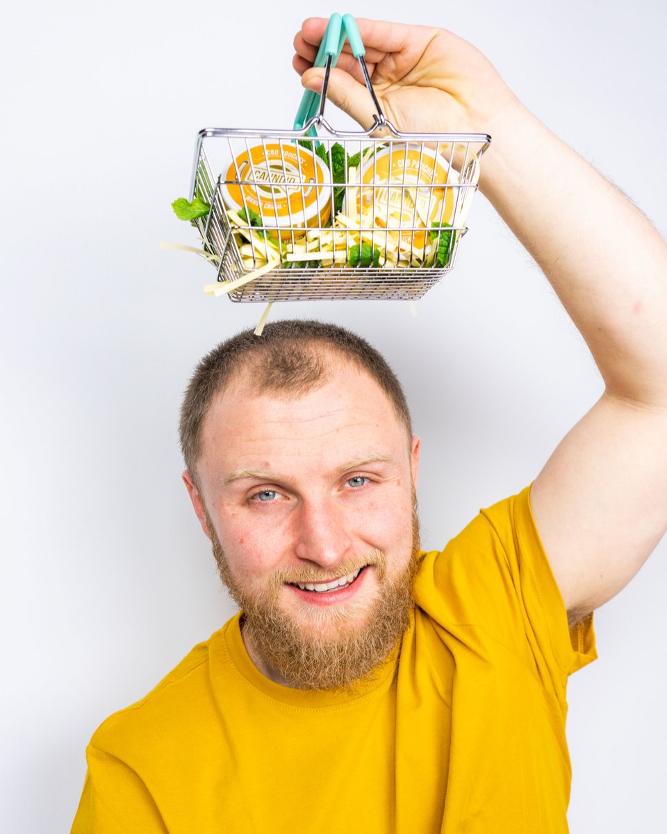 Canndid UK tweet media