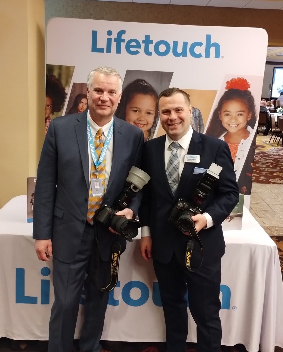Nathan Pierce (Lifetouch) tweet media