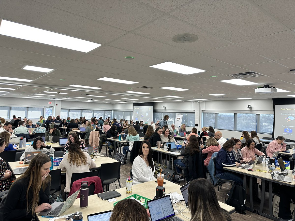 KRoyerTech's tweet image. The first ever PA Creativity Conference is today! …and it’s a packed house! #pacreatecon