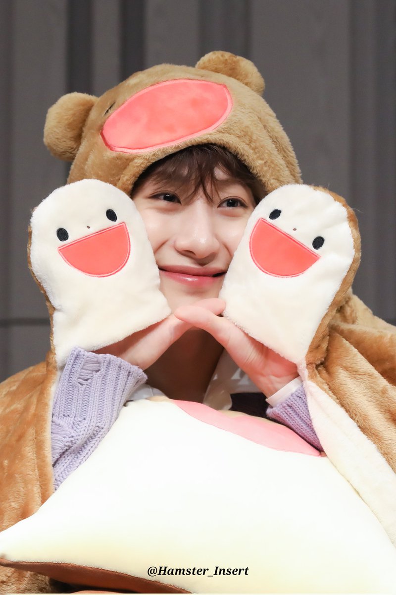 Hamster_Insert's tweet photo. 230205 에버라인 팬사인회 

💛🥰💛
사랑둥이띵이

#원위 #동명 https://t.co/56pipFn9yx