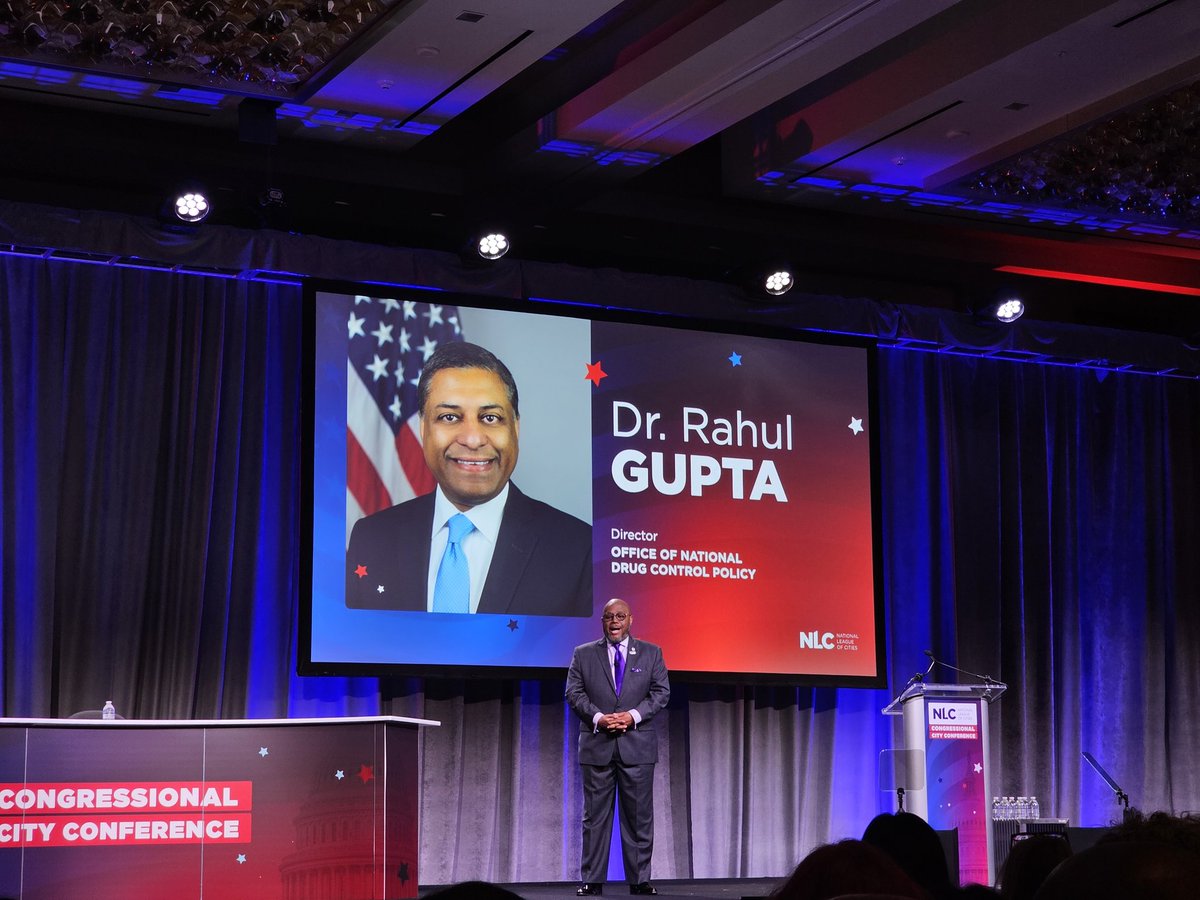 KansasDMO's tweet photo. We're off to another great day at the @leagueofcities's Congressional City Conference! #CCCNLC #CCC23 https://t.co/CvJhFkOOCj