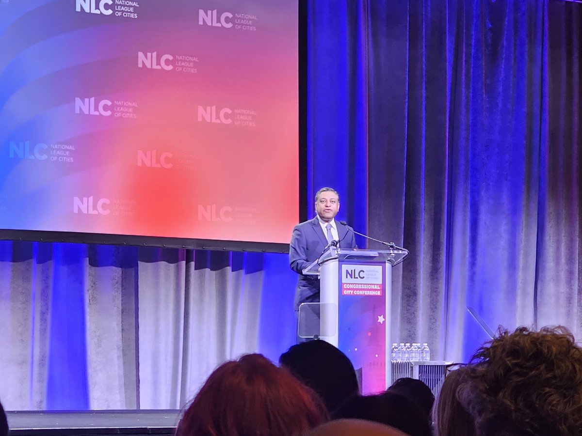 KansasDMO's tweet photo. We're off to another great day at the @leagueofcities's Congressional City Conference! #CCCNLC #CCC23 https://t.co/CvJhFkOOCj