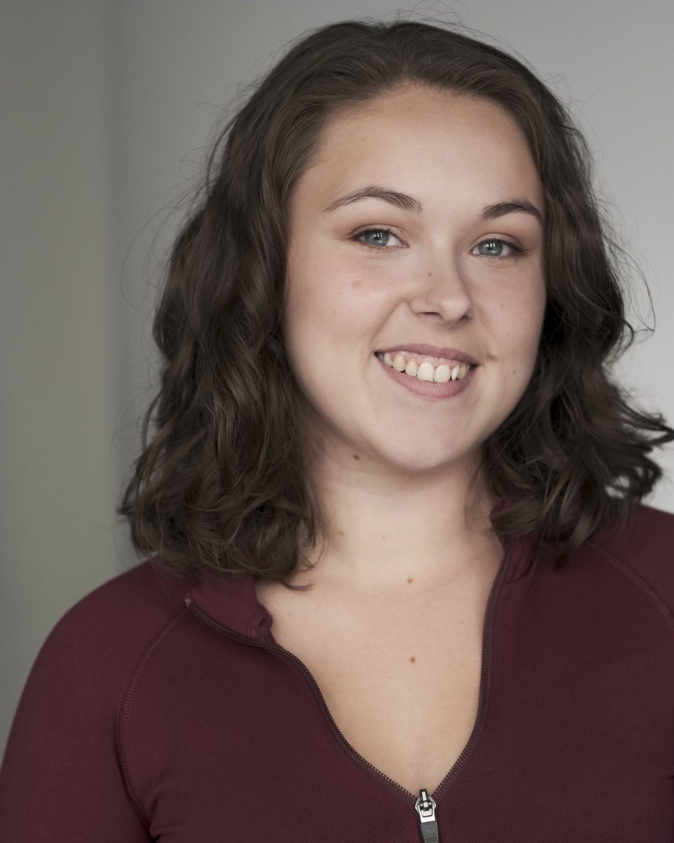 jadefarnill's tweet photo. SEEKING REPRESENTATION - JADE FARNILL
Hi! I’m Jade, a 2023 grad from the Hammond School’s BA in Musical Theatre! Take a look at my spotlight below for some more clips!
Spotlight: https://t.co/X8oiNoDRnR
#seekingrepresentation #MTGrad #musicaltheatreperformer #Agents https://t.co/wejhQnusW5