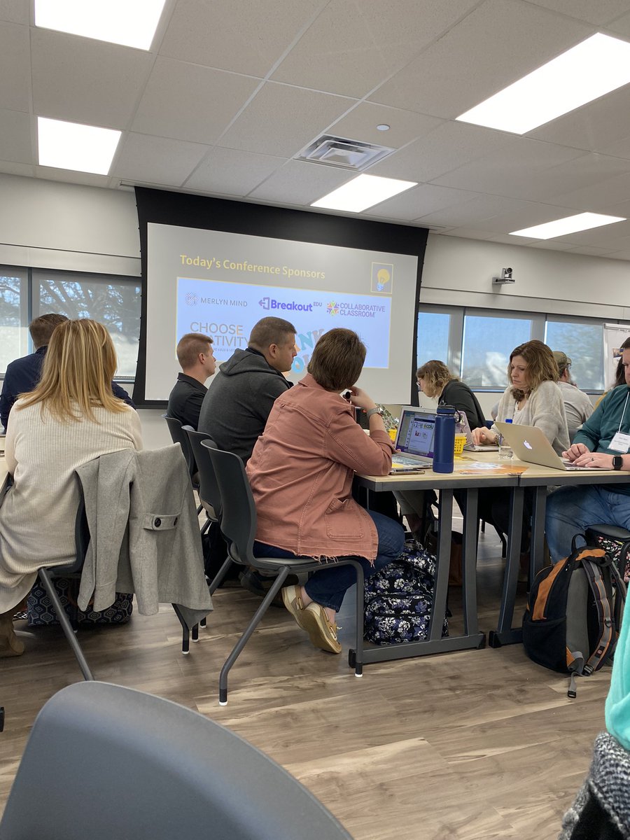 Bertoli_teach's tweet image. Excited to be apart of the PA Creative Conference today!  #pacreatecon @EasternYorkSD