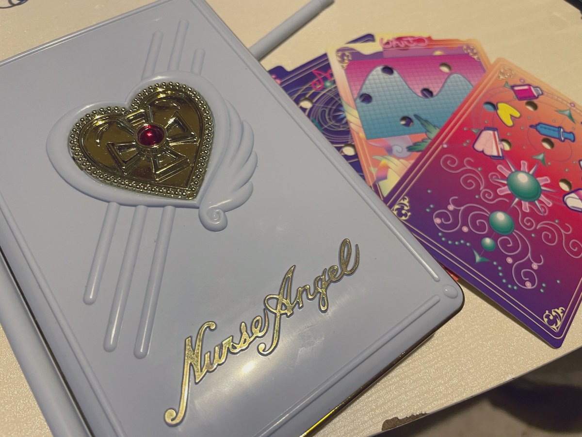 Dream_witchgirl's tweet image. 池野恋先生のときめきトゥナイトとナースエンジェルりりかSOSが特に大好きでした😇💞
恋愛場面が切なくて胸がギュッてなったり、キュンキュンしたり何かと心臓が忙しかった思い出🫀✨

#ナースエンジェルりりかSOS 
#エンジェルハートカルテ 
#魔女っ子おもちゃ