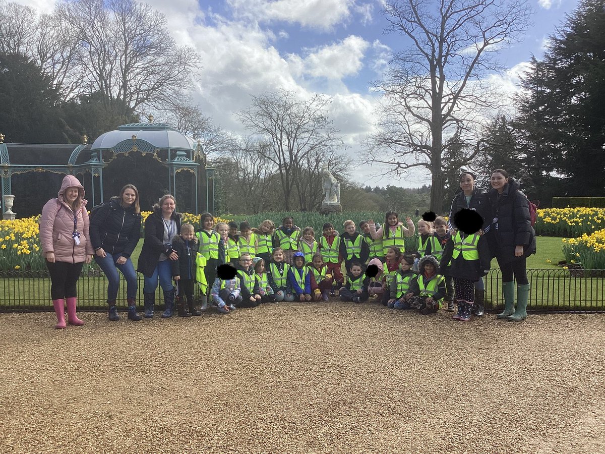 1FS enjoyed being Garden Explorers at Waddesdon Manor on Friday! They made cress zips, explored the life cycle of insects and read one of their favourite stories - The Very Hungry Caterpillar!