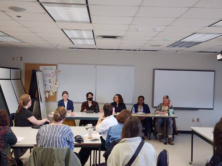 AMI for Women, Gender & Social Justice (@ami_msvu) on Twitter photo We had great presentations from our graduate students, the NS Rainbow Project team and an amazing keynote from <a href="/elaynaforan/">πππππ</a> at our graduate conference on Friday. The powerful keynote was on "A Queer-y of the Brain: LGBTQ+ Experiences in Mental Health Care." We had great presentations from our graduate students, the NS Rainbow Project team and an amazing keynote from <a href="/elaynaforan/">πππππ</a> at our graduate conference on Friday. The powerful keynote was on "A Queer-y of the Brain: LGBTQ+ Experiences in Mental Health Care."