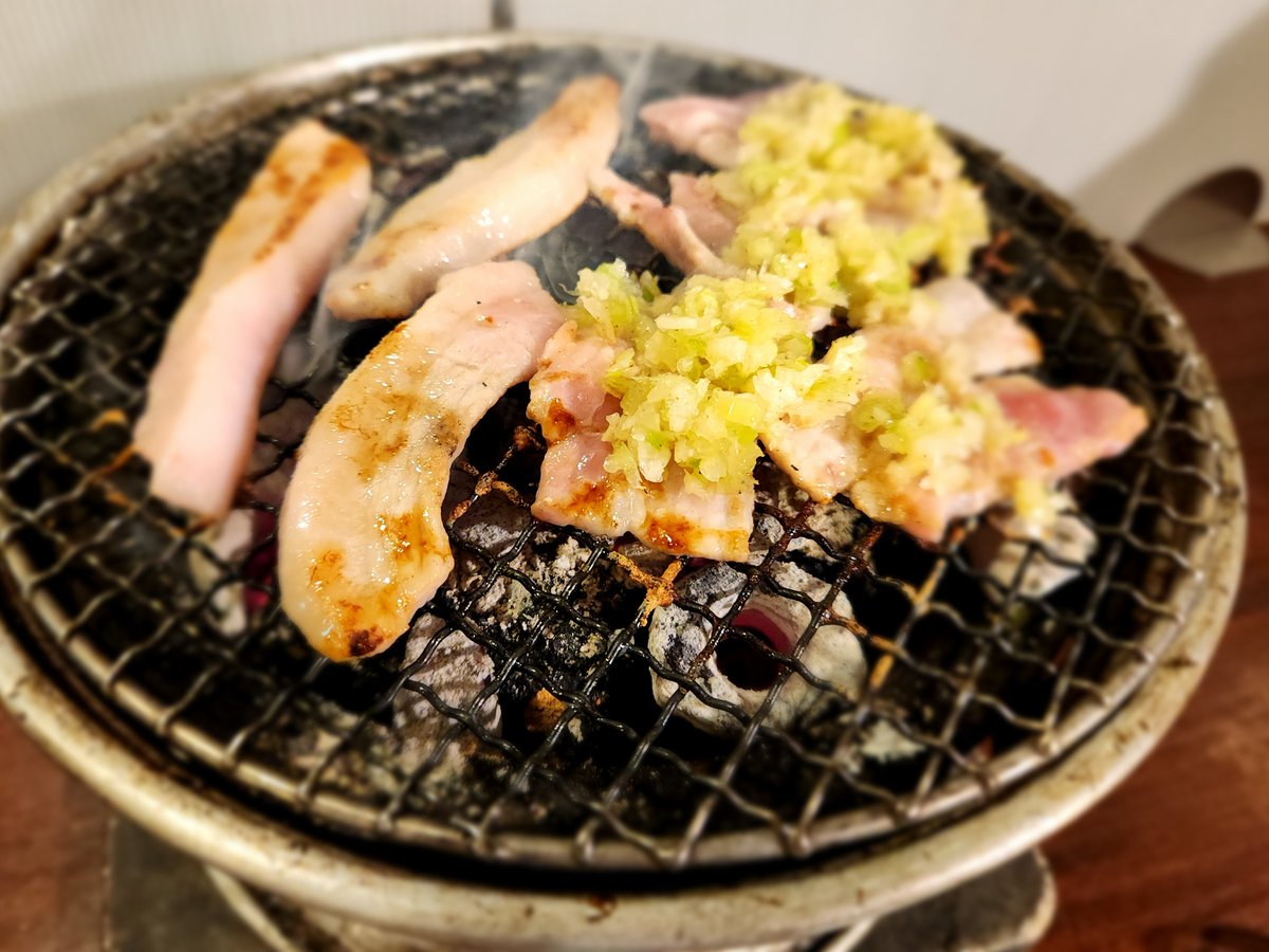 uba9991's tweet photo. 一人焼肉食べ放題雑焼き爆食い＝天国 https://t.co/RfAFHaTadd