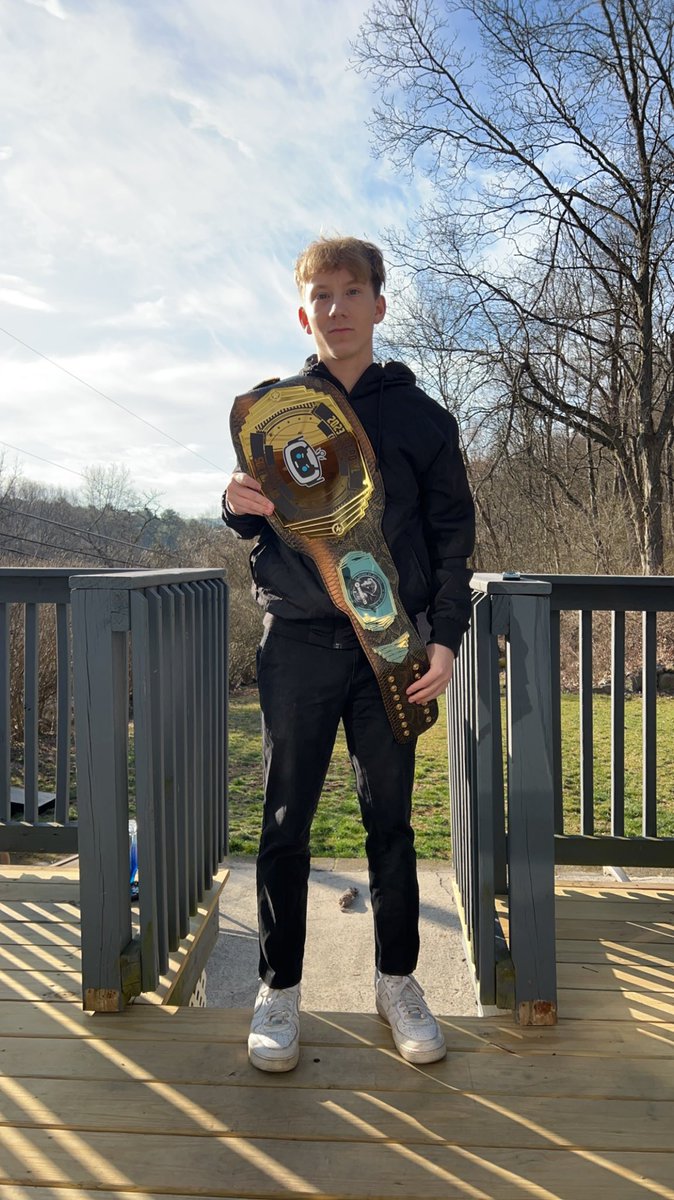 young_solt's tweet photo. Your fucking champ @DubDotDUBBY @NeedItGaming https://t.co/Bwa6ydokN1
