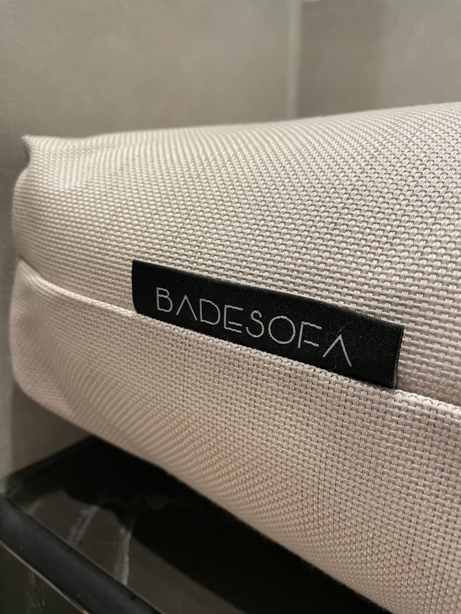 Interieur | Genieten van een luxe wellness gevoel in eigen badkamer met Badesofa stijlvolstyling.com/interieur-geni…

Laat je inspireren op StijlvolStyling.com
#lifestyle #wonen #interieur #trends #woonblog