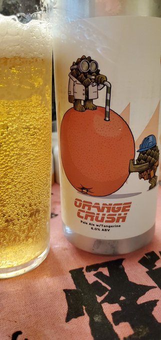 タンジェリン果汁が入った、名前もストレートなORANGE CRUSH。爽やかなみかん、若干酸があるとイメージが浮かぶ香り