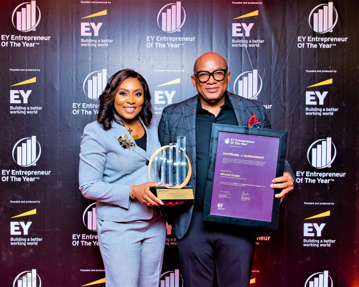 InterswitchGRP's tweet photo. We’re still celebrating our #EYEntrepreneurOfTheYear® win! 🏆
Enjoy some more colourful sights from the regional awards presentation in Lagos.
#TheSwitchEffect 💡
#NeverS20P 🚀
#InterswitchProud 💪🏽
#InspiringAfricaToGreatness 🌍 https://t.co/1PGdAXMJkm