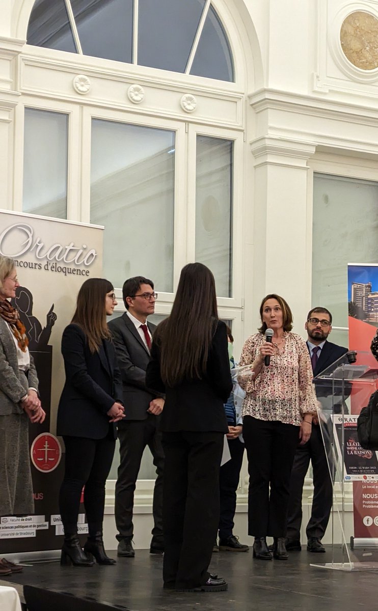IIDHStrasbourg's tweet photo. Notre Directrice adjointe @CANDAU_IIDH a eu le plaisir d'être membre du jury du Concours d'éloquence Oratio organisé par l' @AEDStrasbourg  et représenter l'@IIDHStrasbourg. Les lauréats ont ainsi gagné un module de notre 52e Session d'été.

Un grand merci aux organisateurs ! https://t.co/l0114oPY4m