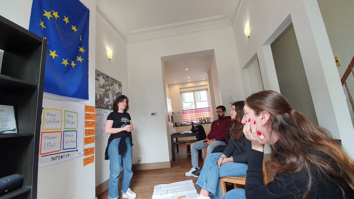 Present at <a href="/EPSA_Online/">EPSA</a> training on networking in Brussels, with pharmacy #students from 🇵🇹🇨🇵🇬🇷🇹🇷

The opportunity to exchange the work of our national associations such as <a href="/Pharma_ANEPF/">ANEPF Pharmacie</a>, and to share it with EPSA, at the european level! 🇪🇺