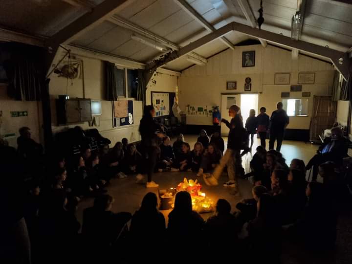 Milford_Guides's tweet photo. We didn't let the rain spoil our campfire fun - we built an indoor fire (no flames involved!) and had hot chocolate and campfire songs inside! Thanks to our district friends from @1stOckfordRidge &amp; 1st Witley Guides for joining us. 
#GuidesCanDoAnything
@Guiding_LaSER https://t.co/a0PhWwONEs