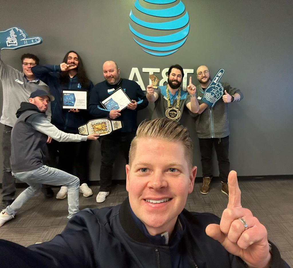 Shout out to Assistant Store Manager, Ryan, and his team for incredible service.

In just his first month as manager, Ryan led his team to #1 in Upstate New York and Top 40 in the entire nation! Great work, team!

Learn more about #LifeAtATT retail: go.att.jobs/6011OBklW.