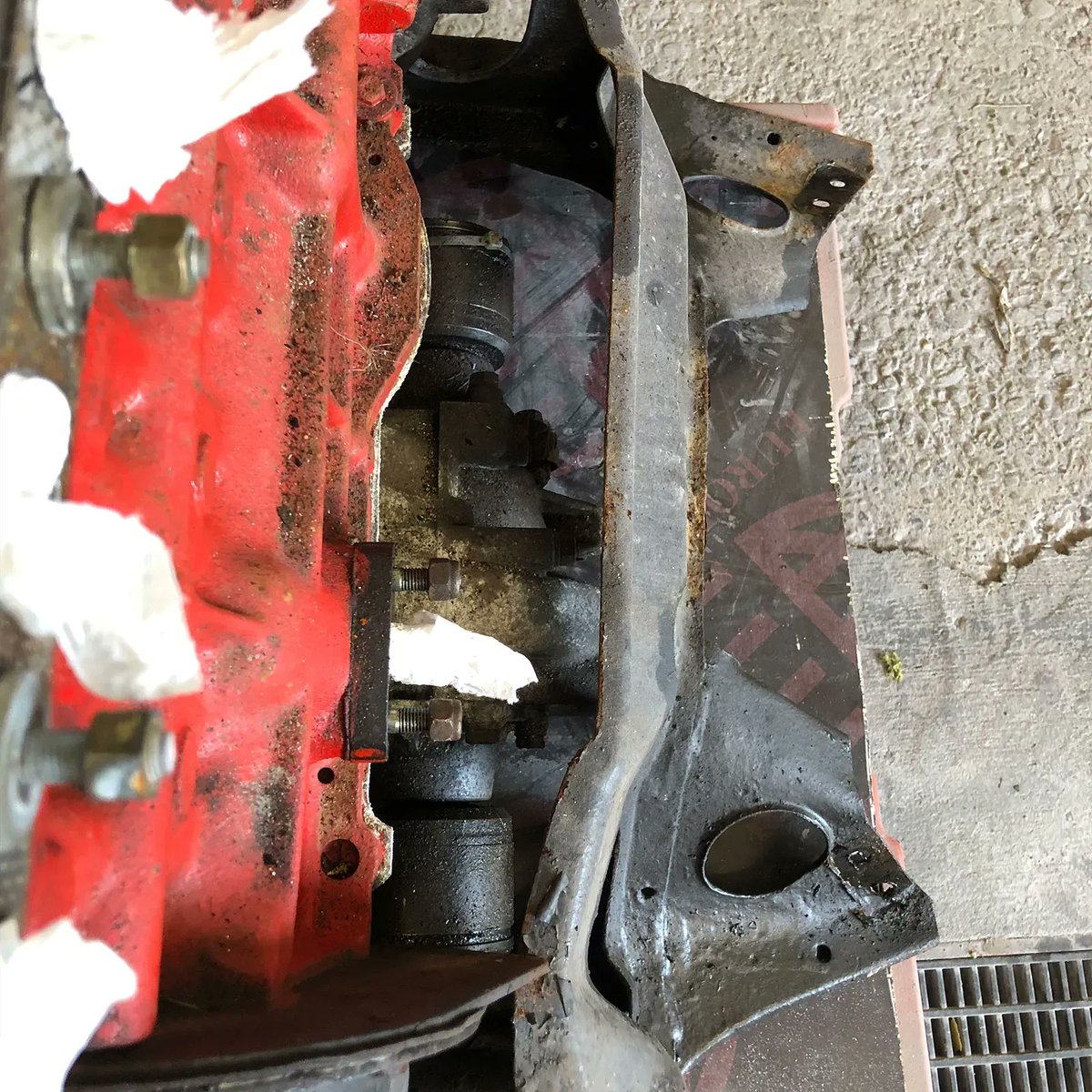 70sResto's tweet image. An early and unfortunate discover on the 1981 #Midas MkII was that the subframe is bent. Not the best start to the project, but nothing we can’t overcome. 💪 #classiccars #carspotting #carshow #classiccarsdaily #vintagecar #oldcar #retrocar