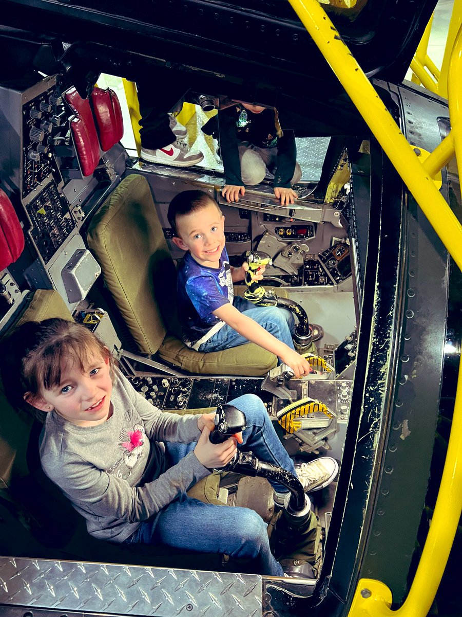 aerroTpalm's tweet photo. My #FlightDeckMonday from the #WeekendAdventures to the @AFmuseum #familyfuntime #Monday #WePilots #FlyingFamily #AirForce #WePilots #flying Can you name the cockpits their in? @NiceAirAviation @AviateAddict @ChadAviation @bostonpilot85 @FlyingMagazine #PilotsofTwitter https://t.co/XPs8X5MiCp