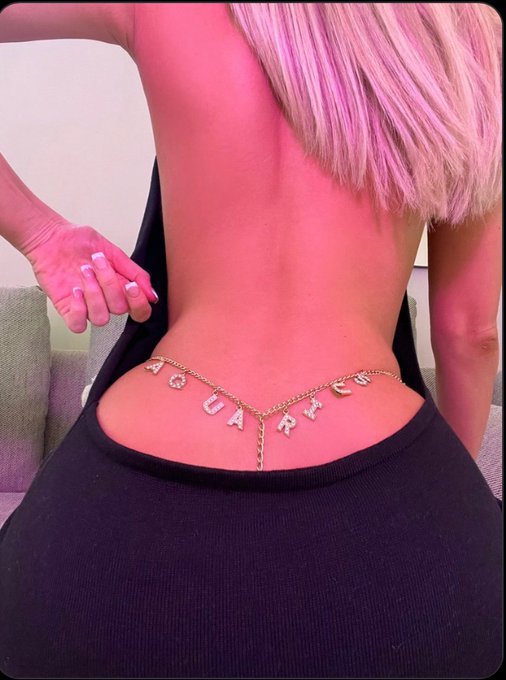 What&rsquo;s your sign bby? https://t.co/ptK9SzQLem