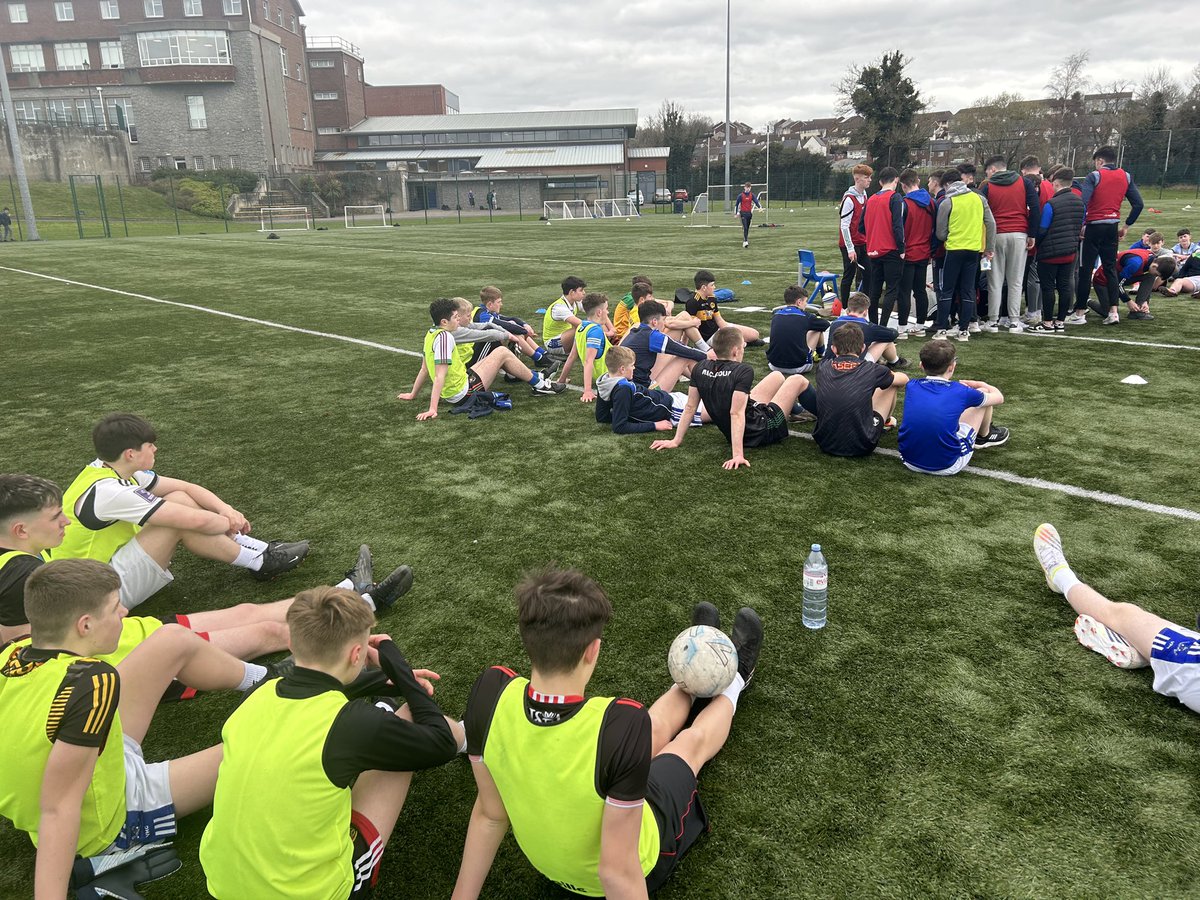 st_colmans's tweet photo. Martin McGinn, @lifeandtimecare receives a cheque for £676 from Adam, Dara Óg &amp; Ryan. These pupils were part of the BTEC Sport class which planned &amp; delivered on 2 superb charity events for their Unit 10. This donation includes a very kind contribution of £100 by Mully’s Donuts. https://t.co/v65TgoDW78