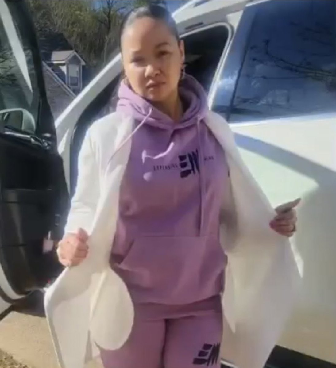 1expensive_mind's tweet photo. Real queen bosses rock Expensive Mind 💜💜💲🤞🏾🧠🥰 #Solid #4L #Expensivemind #expensivewomen https://t.co/YTnNYgY3j9