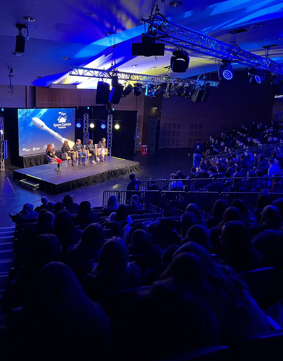 A jam packed day at the ESERO Space Careers Roadshow hosted in the Ad Astra Hall in UCD for TY, 5th and 6th year students! 🛸🔭🚀